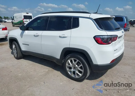 2025 Jeep Compass Latitude z USA, uszkodzony, nr VIN 3C4NJDBN7ST516087